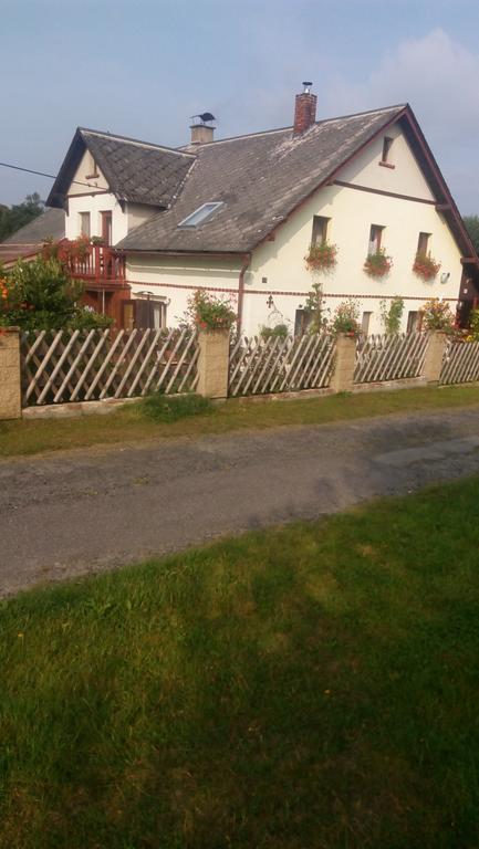 U Tri Kocek Hotel Jablonné v Podještědí Екстериор снимка