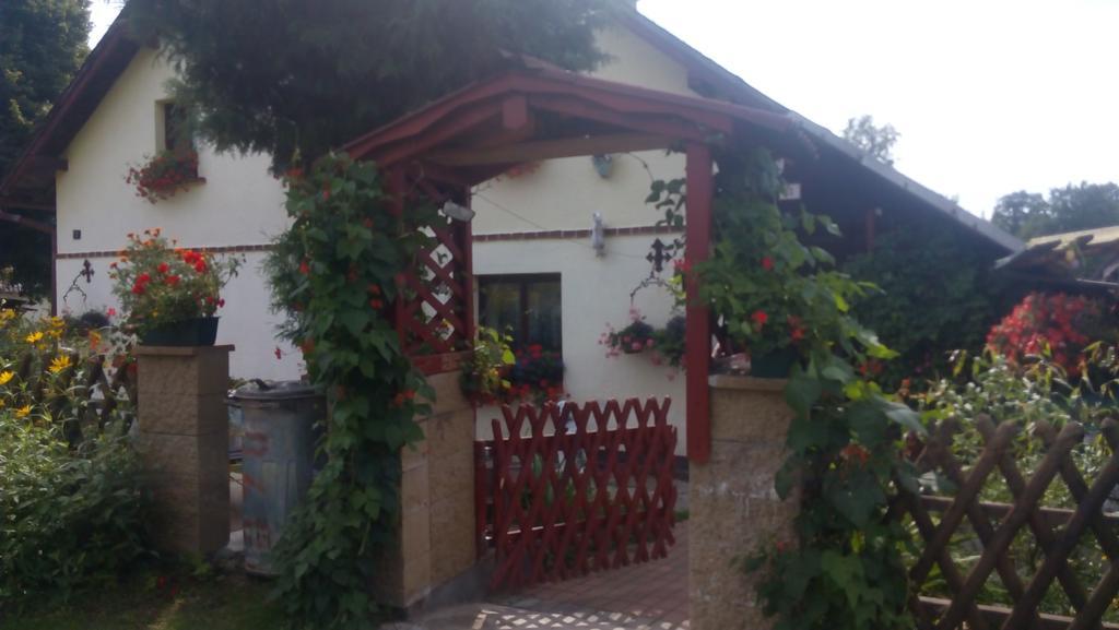 U Tri Kocek Hotel Jablonné v Podještědí Екстериор снимка